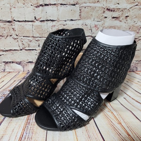 Lauren Conrad Morganite Sandals Black - Picture 4 of 5